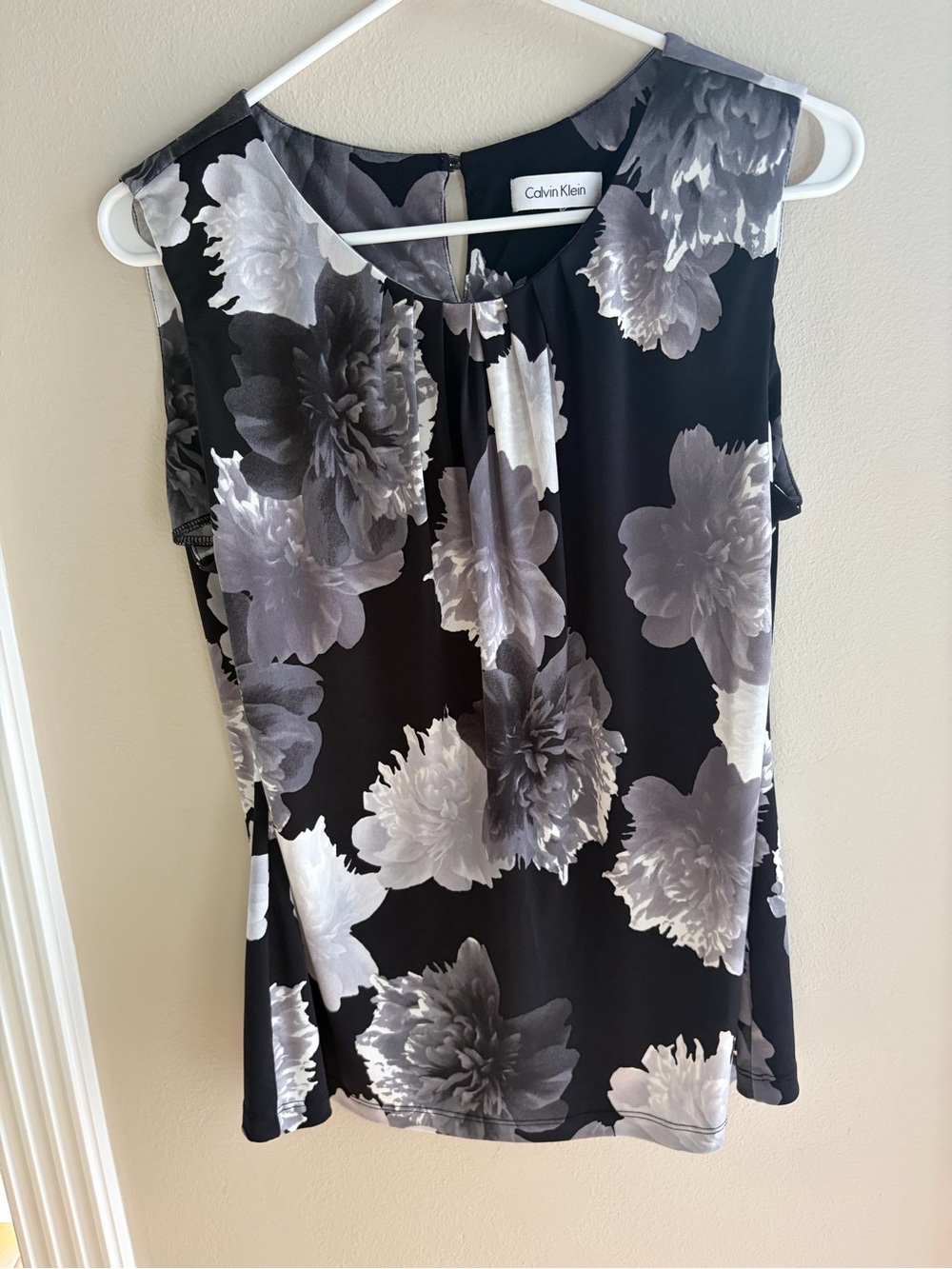 Calvin Klein Black & White Floral Sleeveless Top